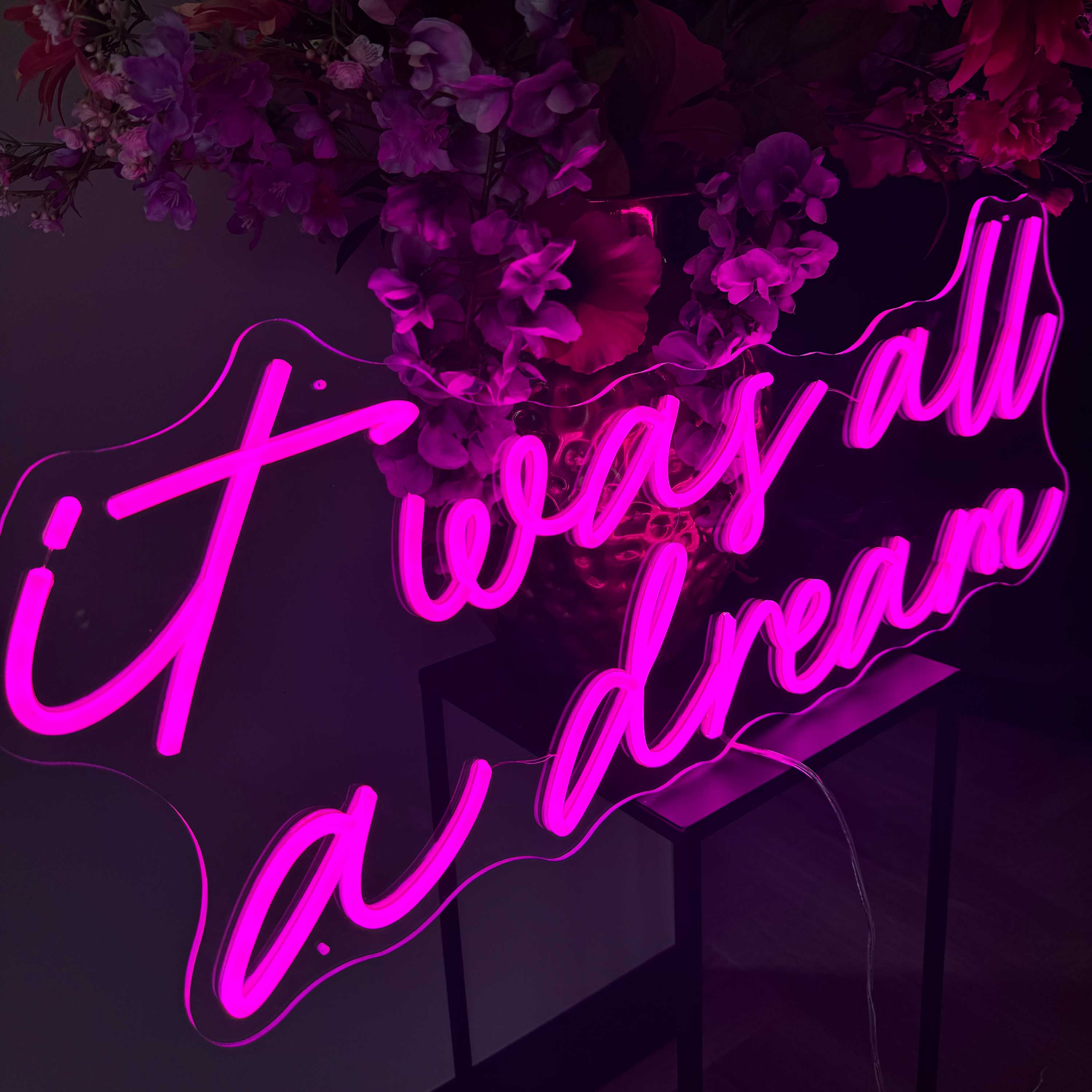 Neonskilt It was all a dream