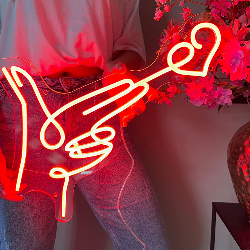 Neonskilt Lovestarget